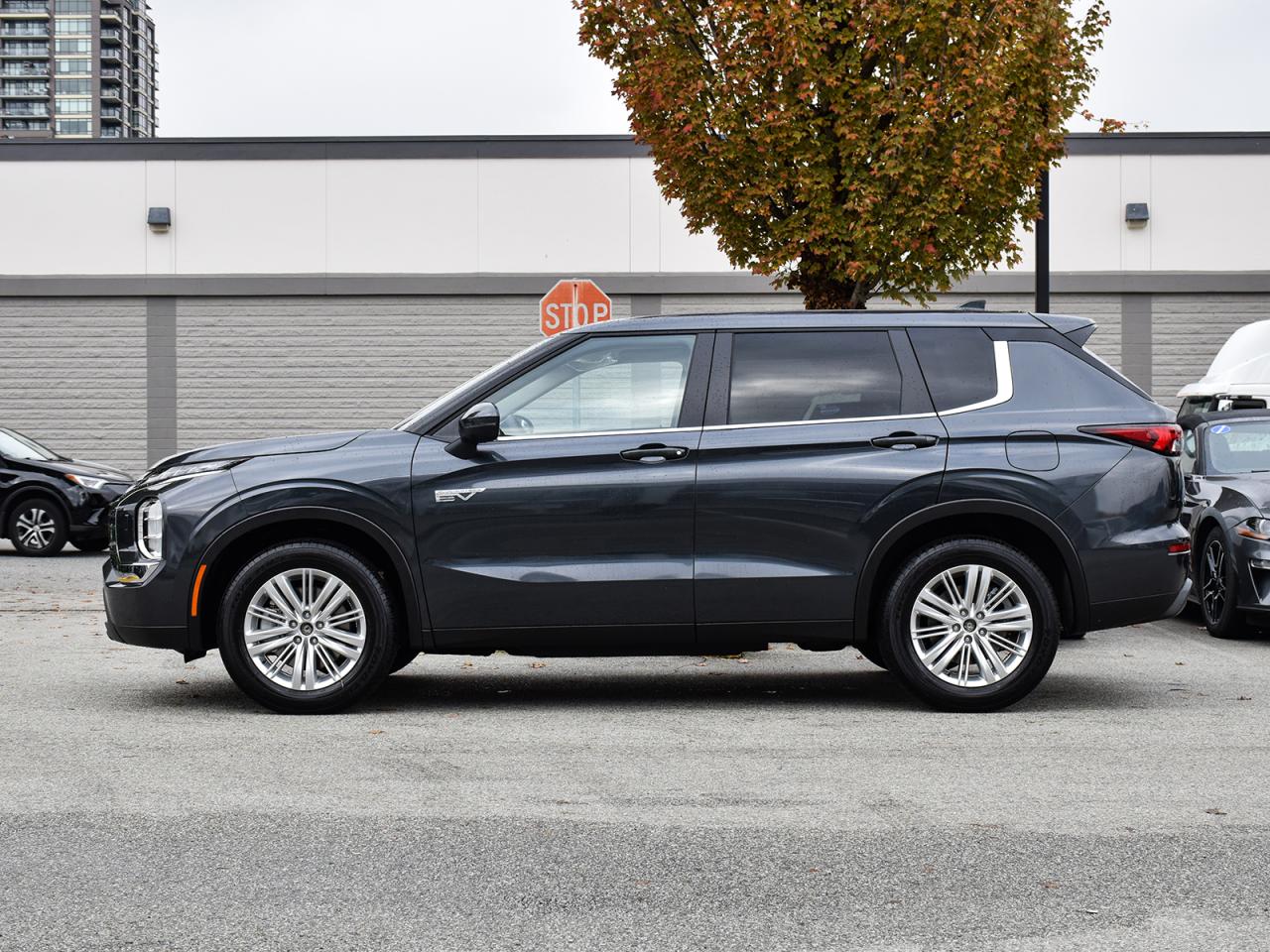 New 2025 Mitsubishi Outlander Phev ES - Heated Seats, Apple Carplay/Android Auto for sale in Coquitlam, BC