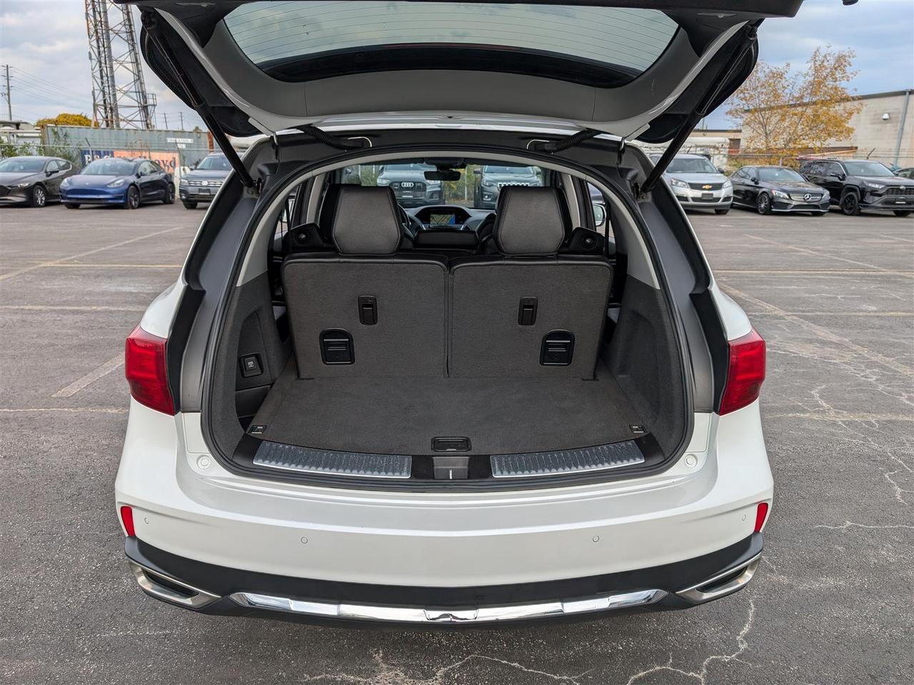 2020 Acura MDX TECH AWD - NAV - SUNROOF - 7 PASS Photo