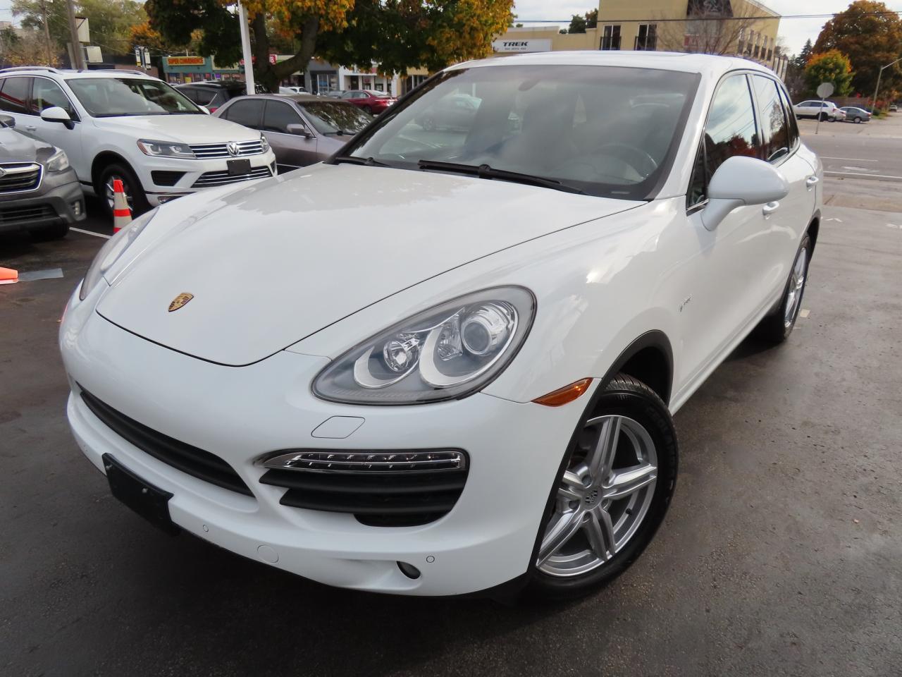 2014 Porsche Cayenne S HYBRID AWD -78,000 KMS - NAVIGATION SYSTEM !!! Photo3