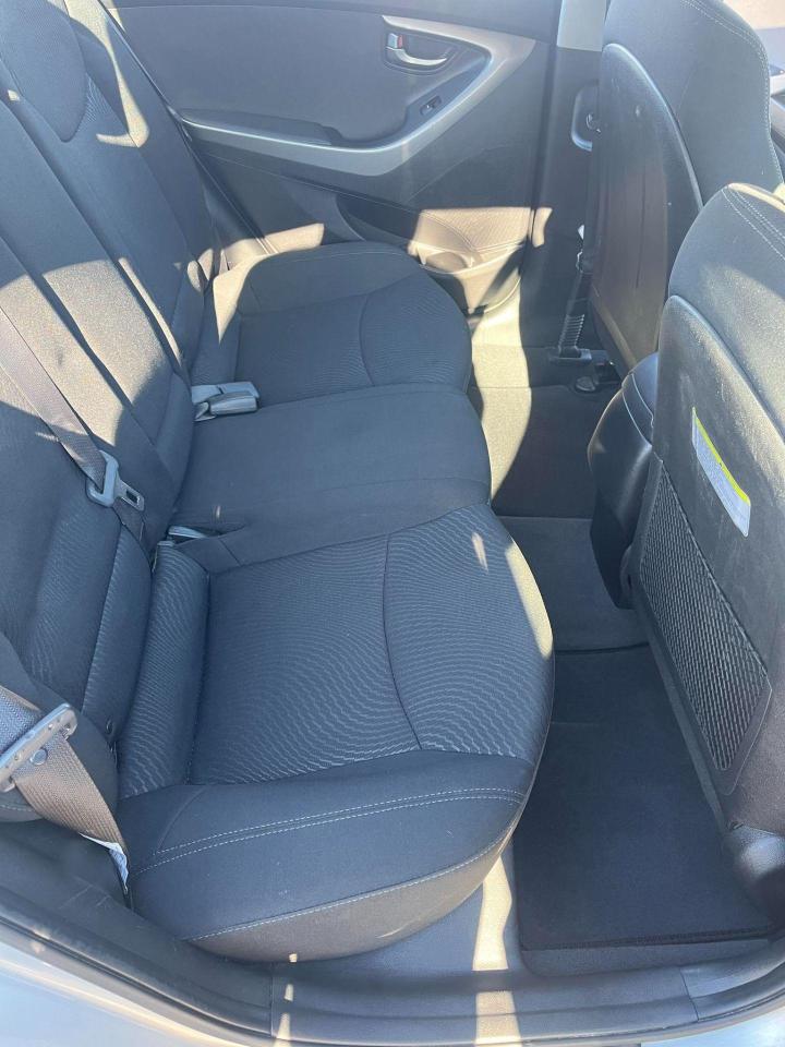 2015 Hyundai Elantra  - Photo #8