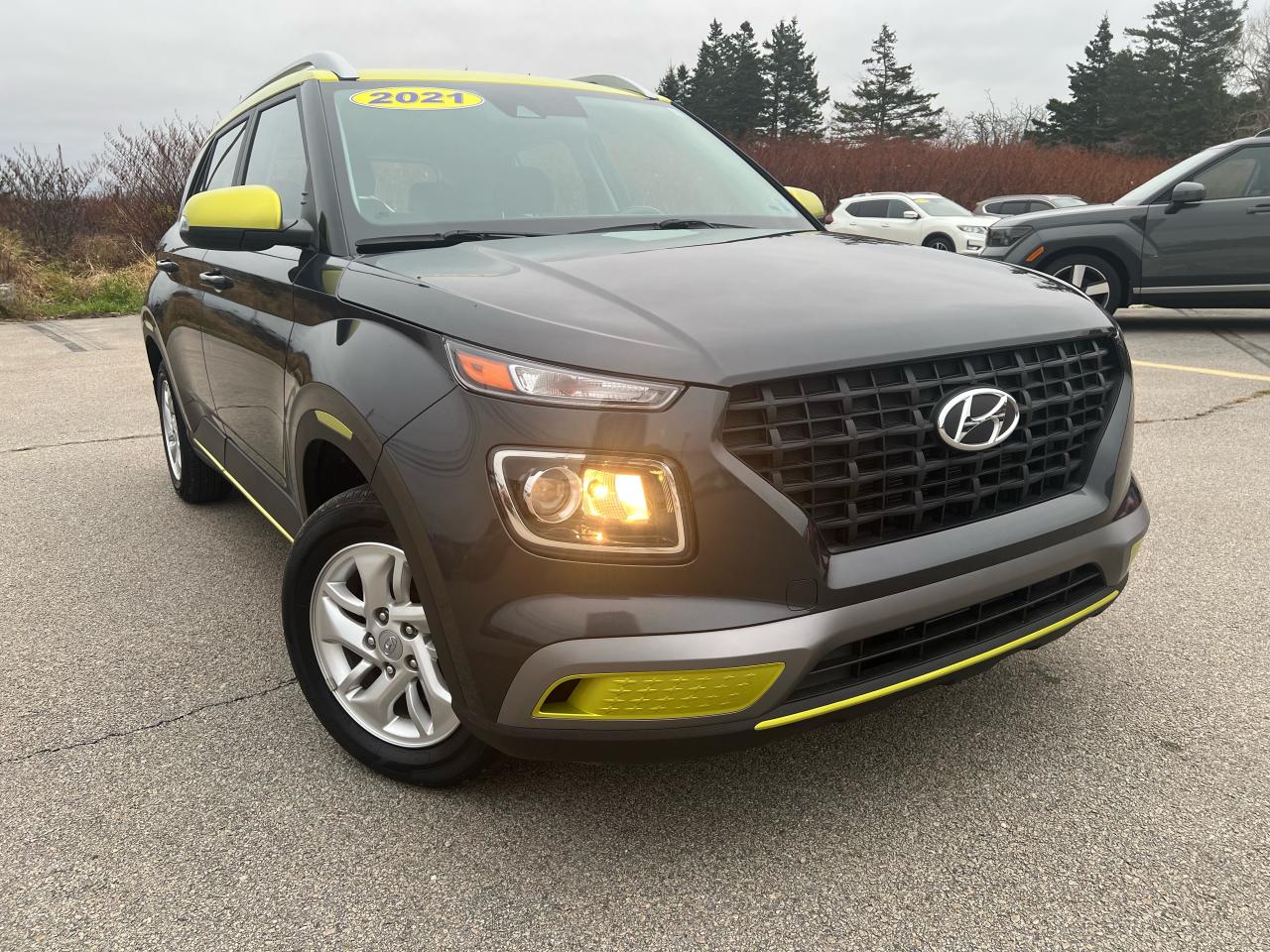 Used 2021 Hyundai Venue Preferred Two-Tone for sale in Dayton, NS