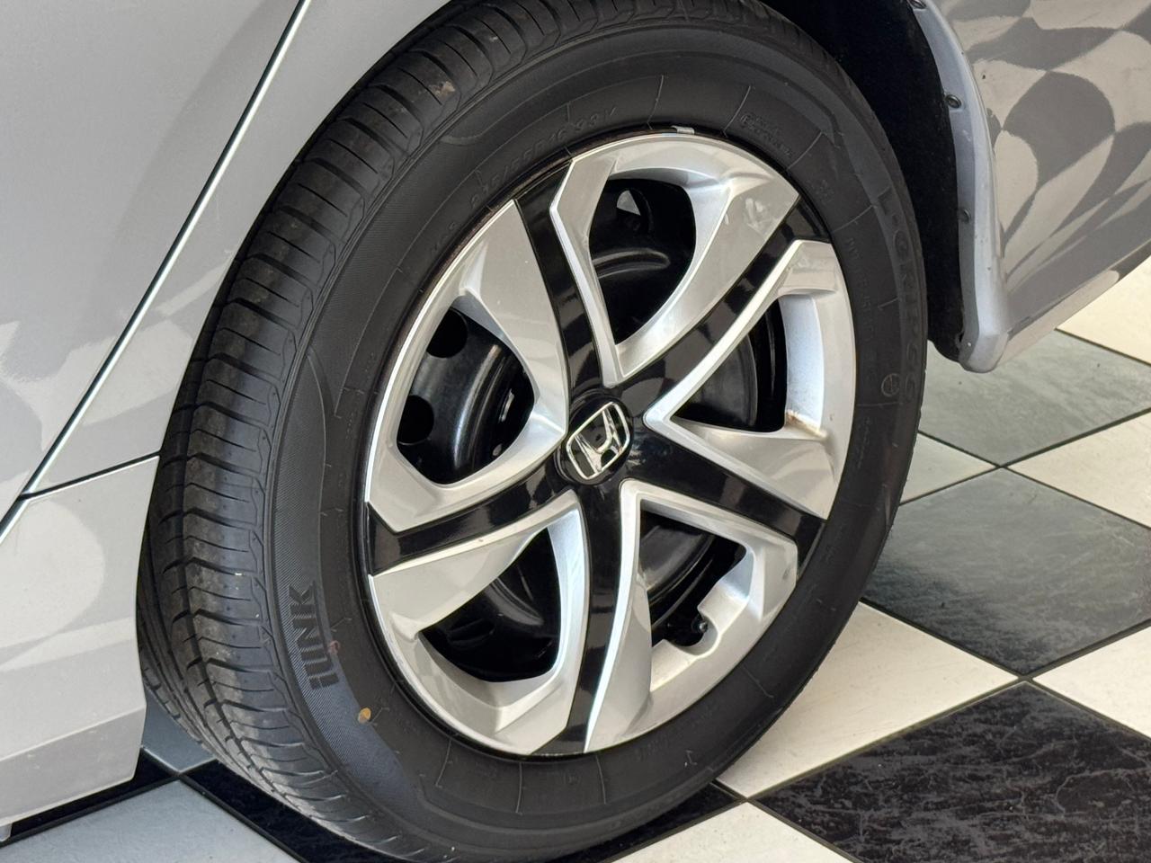 2016 Honda Civic LX+New Tires+Camera+ApplePlay+A/C+Heated Seats - Photo #52