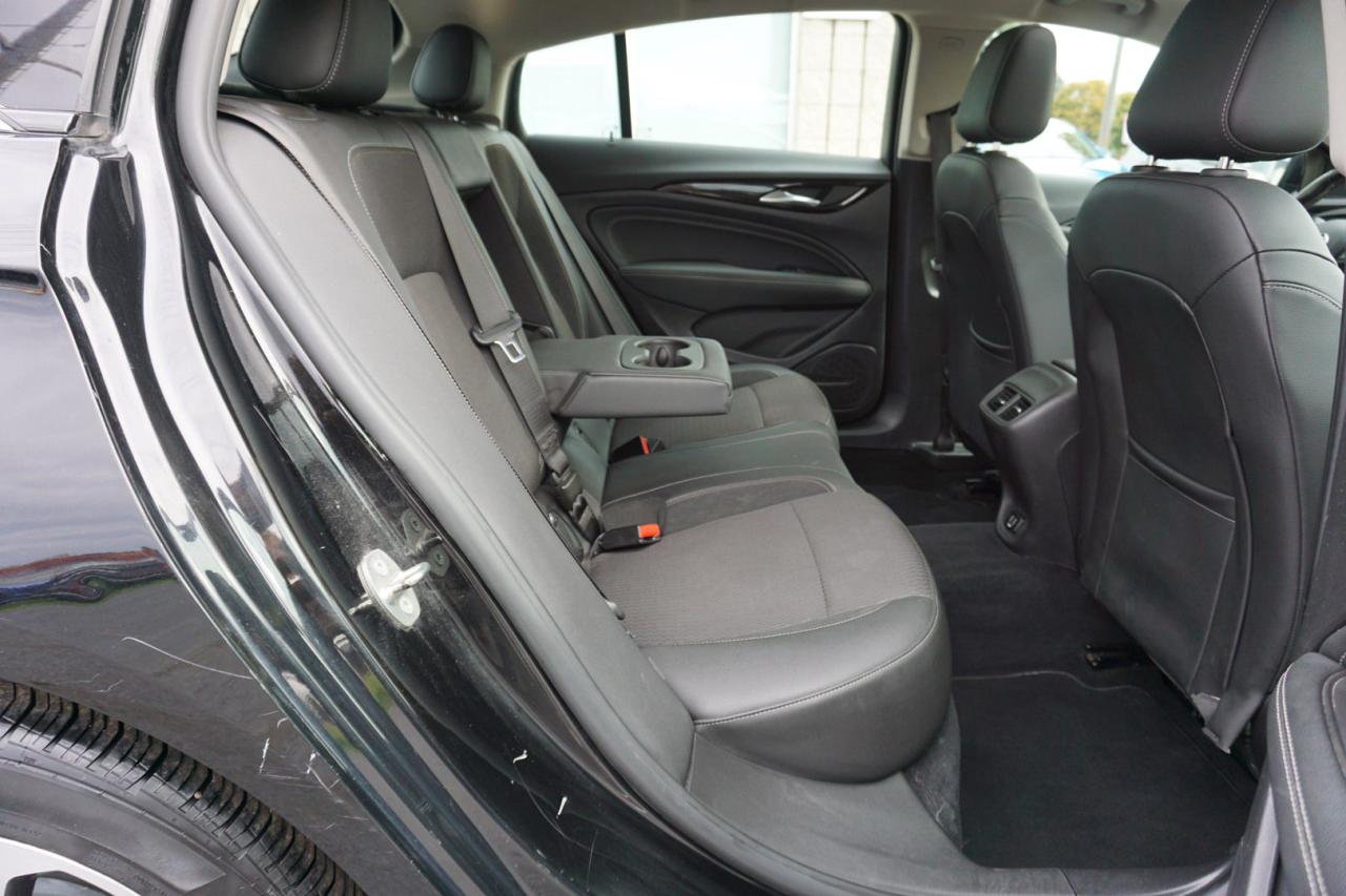 2018 Buick Regal PREFERRED II SAFETY INCLUDED *ACCIDENT FREE* CAMERA NAV BLUETOOTH LEATHER HEATED SEATS SUNROOF CRUISE ALLOYS - Photo #17