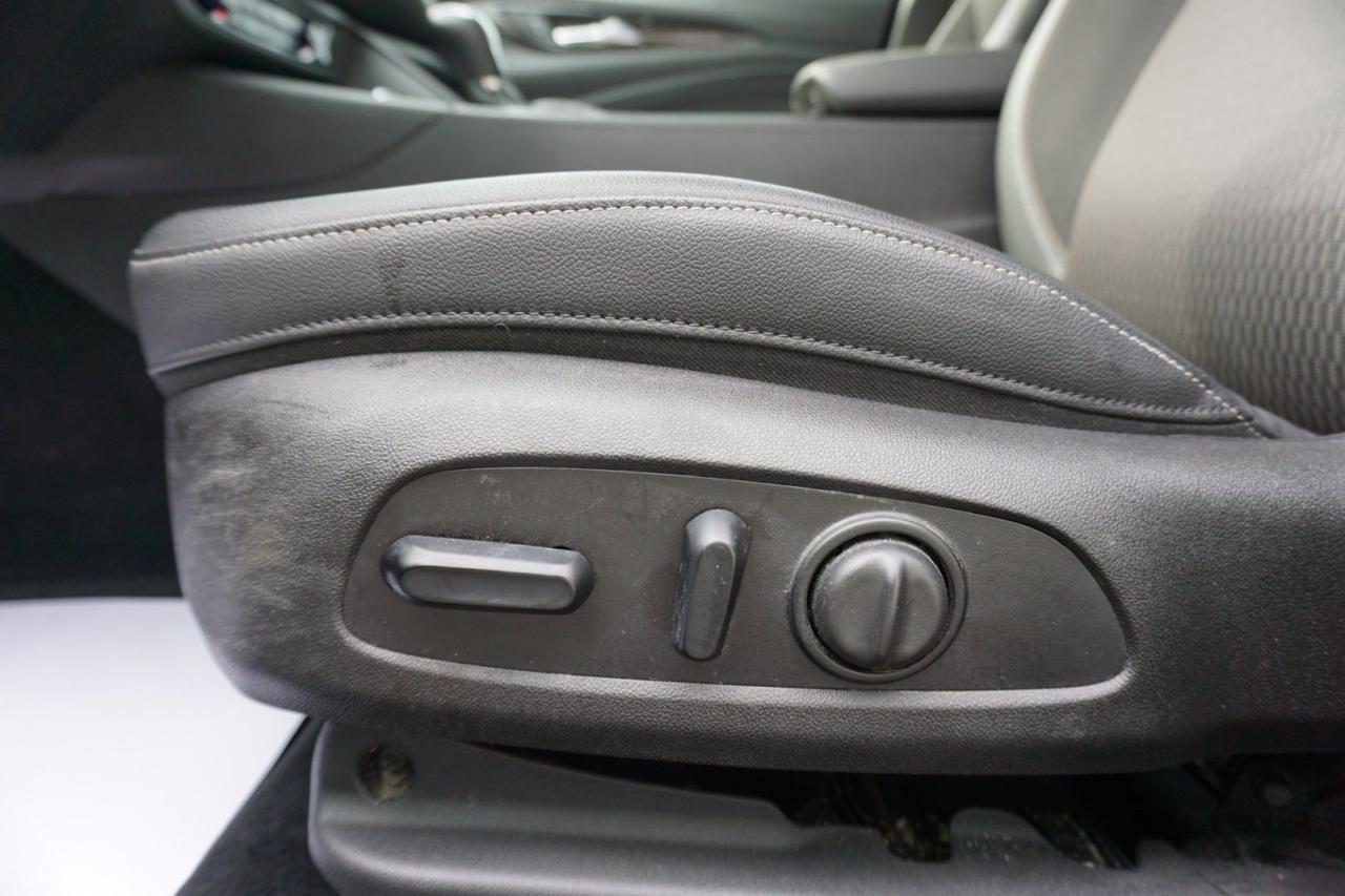 2018 Buick Regal PREFERRED II SAFETY INCLUDED *ACCIDENT FREE* CAMERA NAV BLUETOOTH LEATHER HEATED SEATS SUNROOF CRUISE ALLOYS - Photo #23