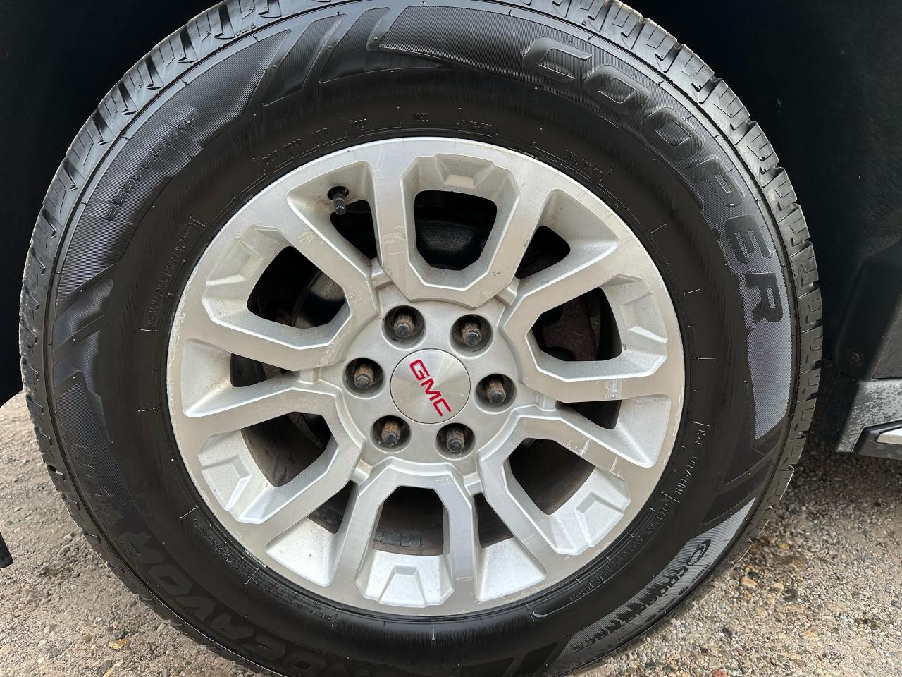 2016 GMC Yukon XL 4WD 4DR SLE - Photo #5