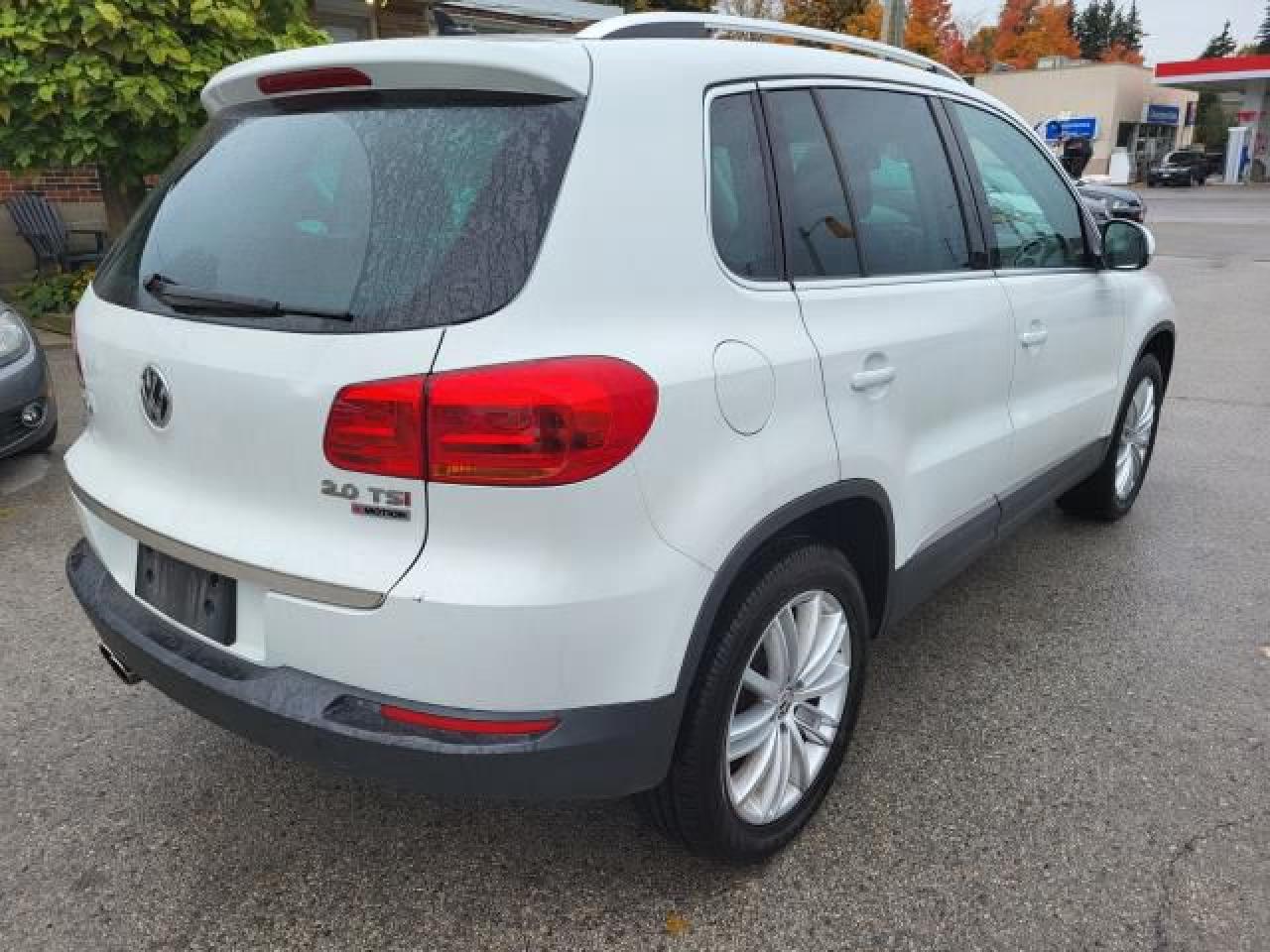 2017 Volkswagen Tiguan COMFORTLINE Photo3