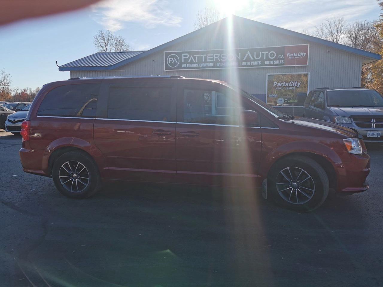 2016 Dodge Grand Caravan SE Plus - Photo #5