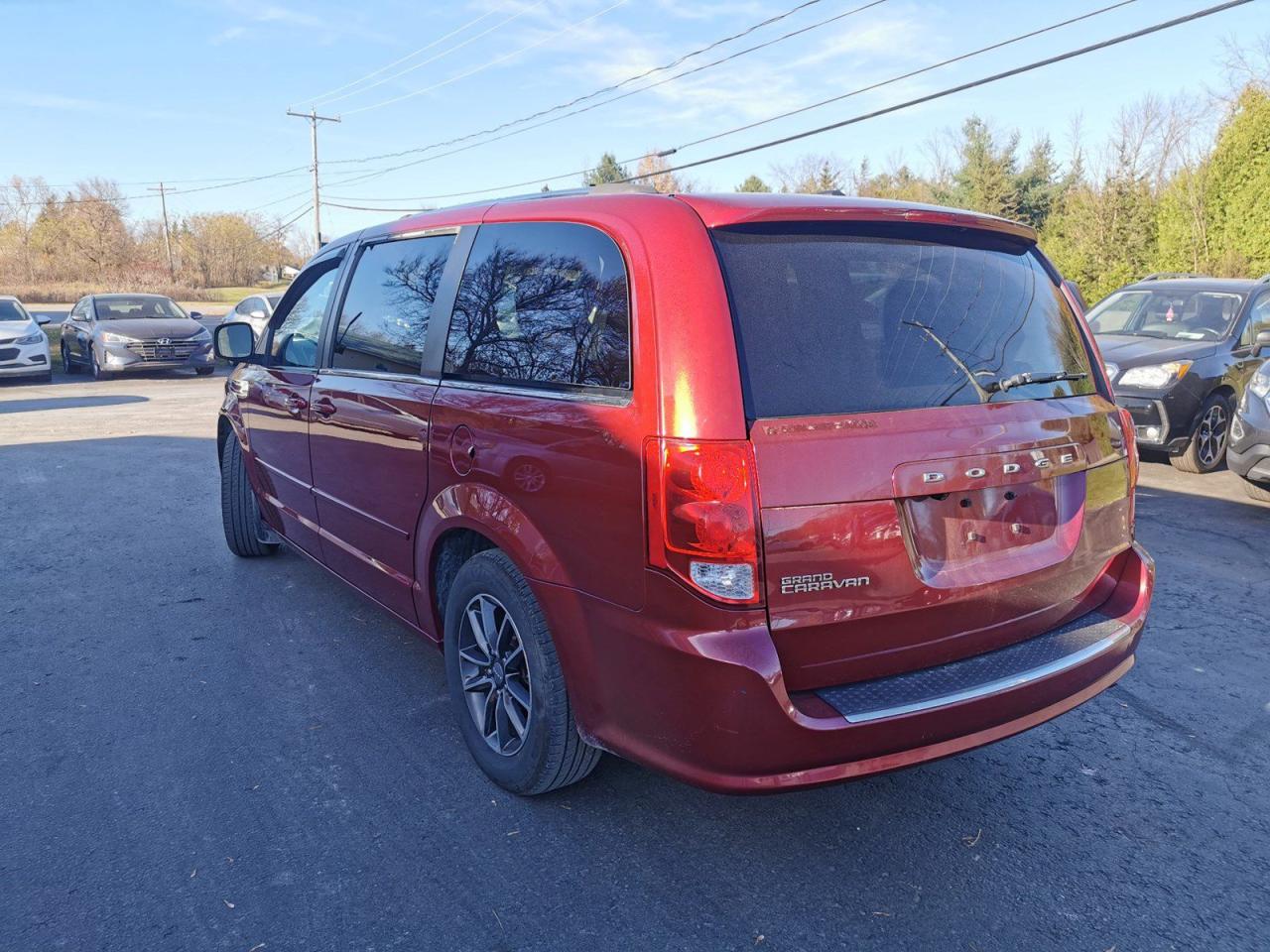 2016 Dodge Grand Caravan SE Plus - Photo #2