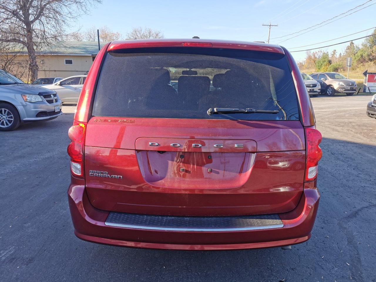 2016 Dodge Grand Caravan SE Plus - Photo #3