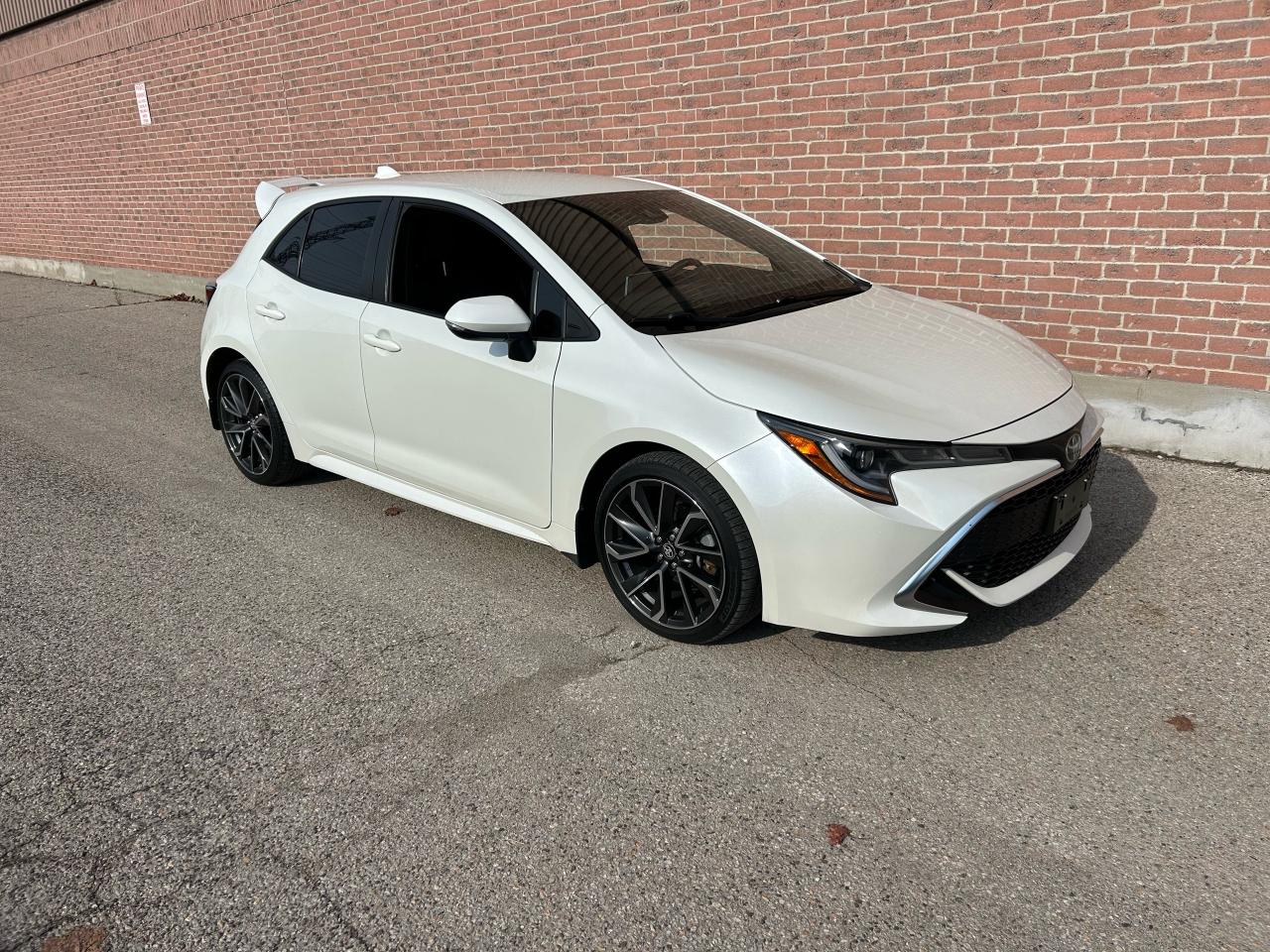 2019 Toyota Corolla XSE Photo2