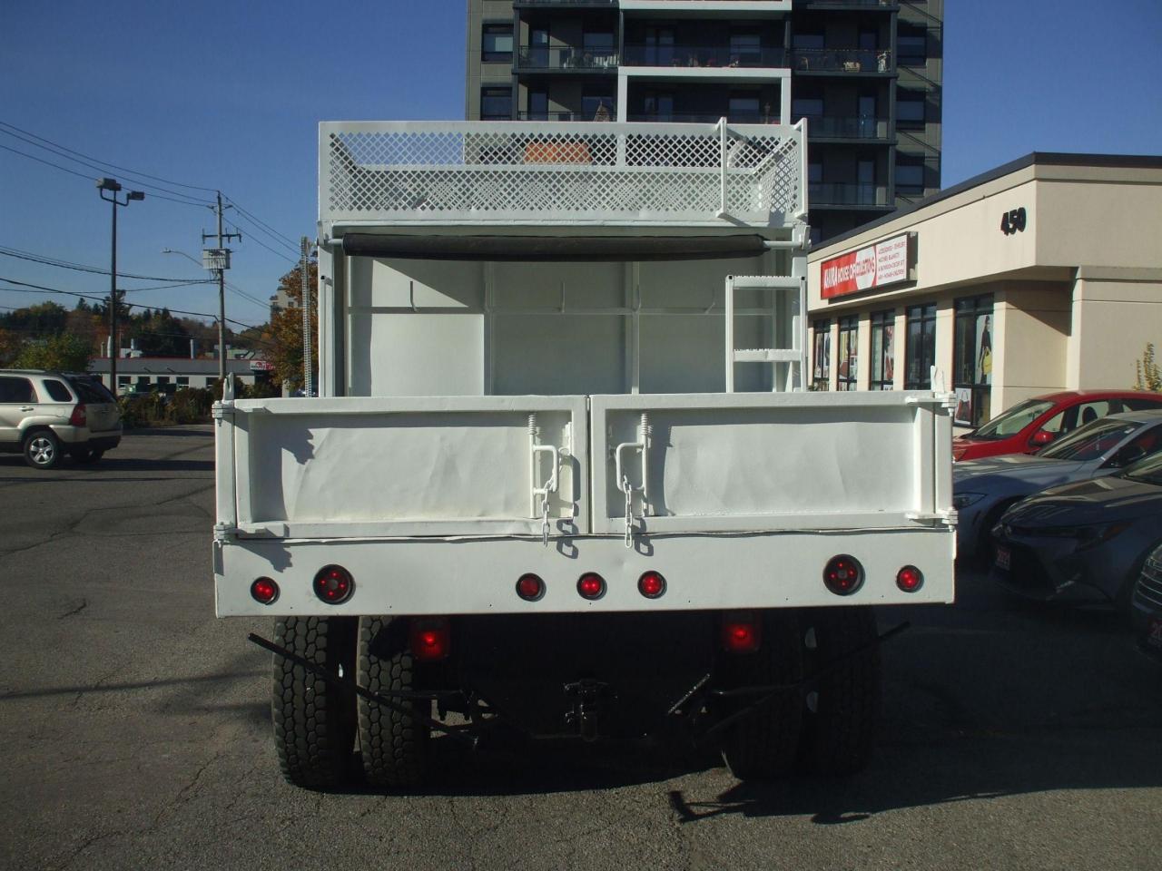 2018 International 4300 6.7 L Cummins,Dump Body,Allison Automatic,120000KM