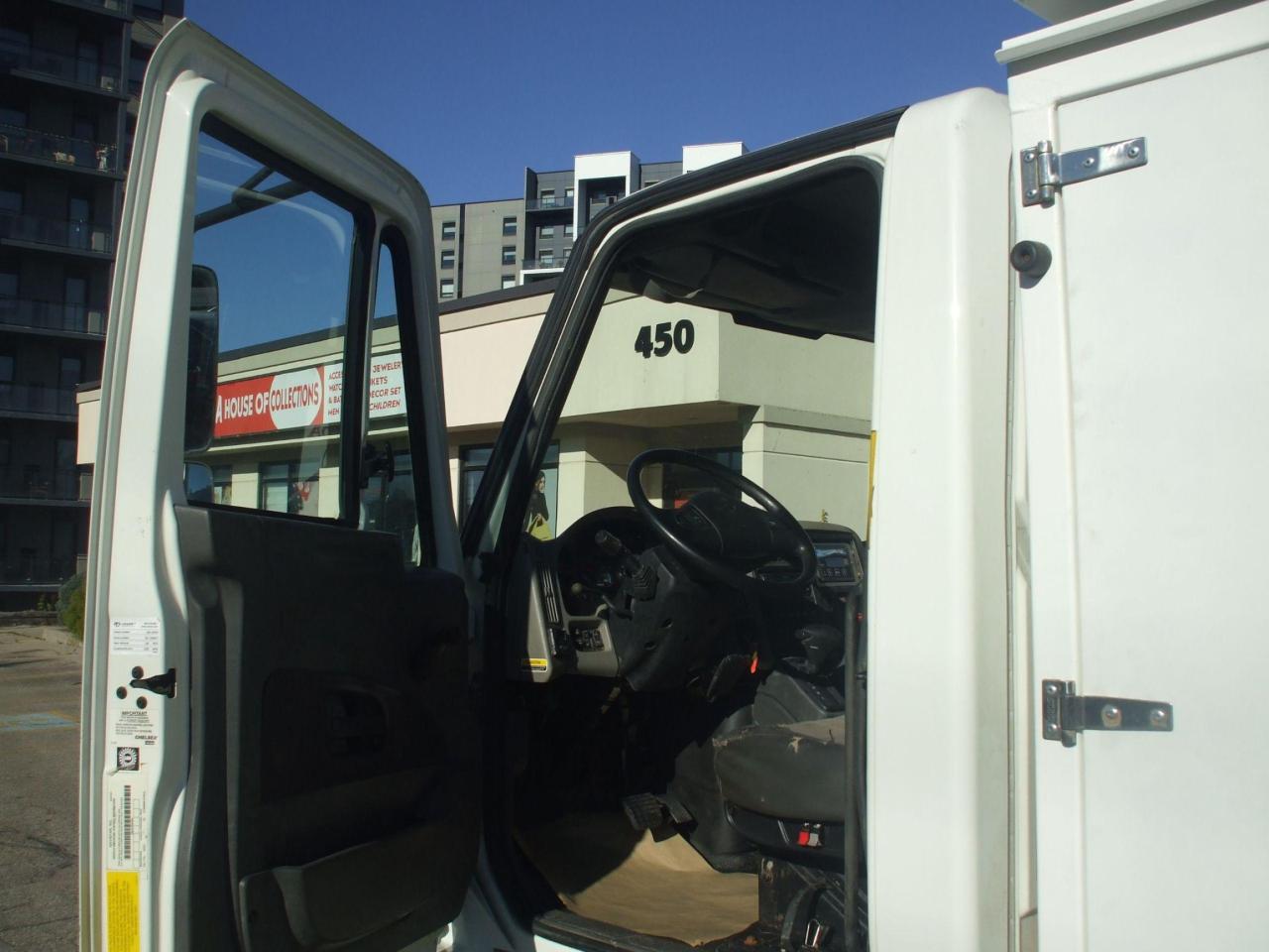 2018 International 4300 6.7 L Cummins,Dump Body,Allison Automatic,120000KM