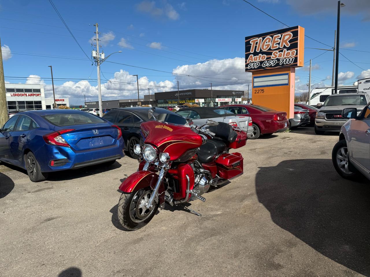 2005 Harley-Davidson FLHTCUSE CVO, ELECTRA GLIDE, SCREAMING EAGLE, LIGHT DAMAGE