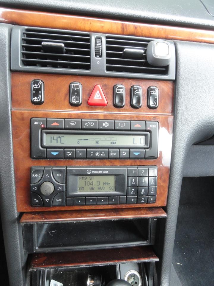 2002 Mercedes-Benz E320 Station Wagon 4Matic  DOC ONLY $195.00 - Photo #25