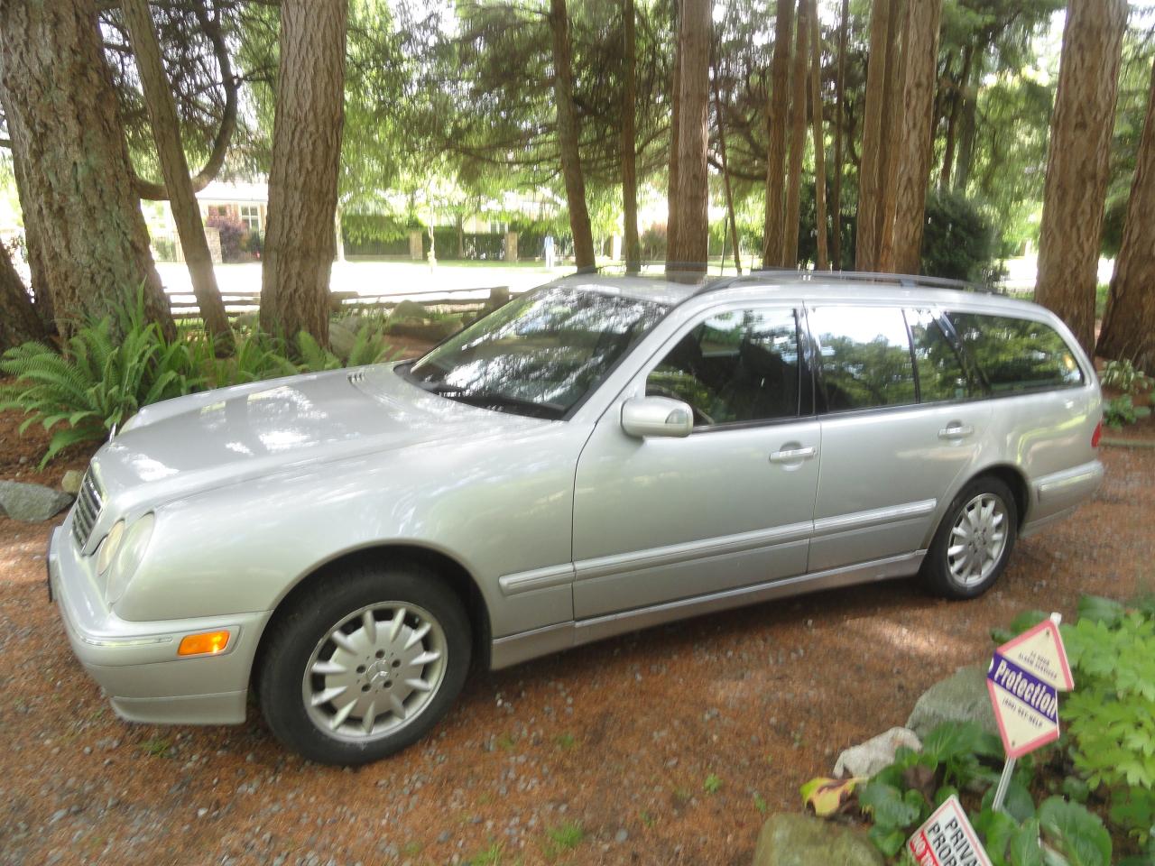 2002 Mercedes-Benz E320 Station Wagon 4Matic  DOC ONLY $195.00 - Photo #2
