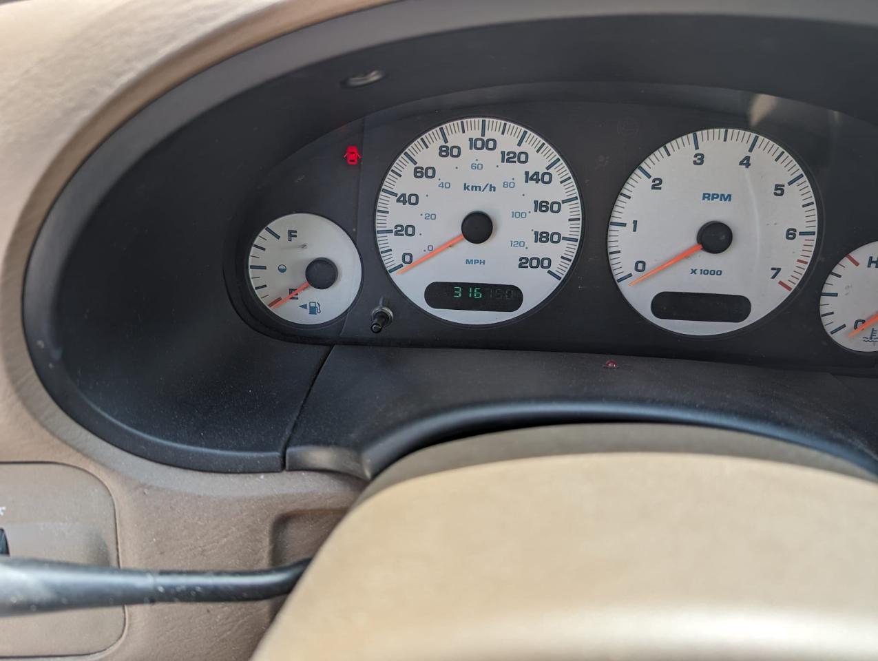 2001 Dodge CARA 4dr Grand Sport 119" WB Photo