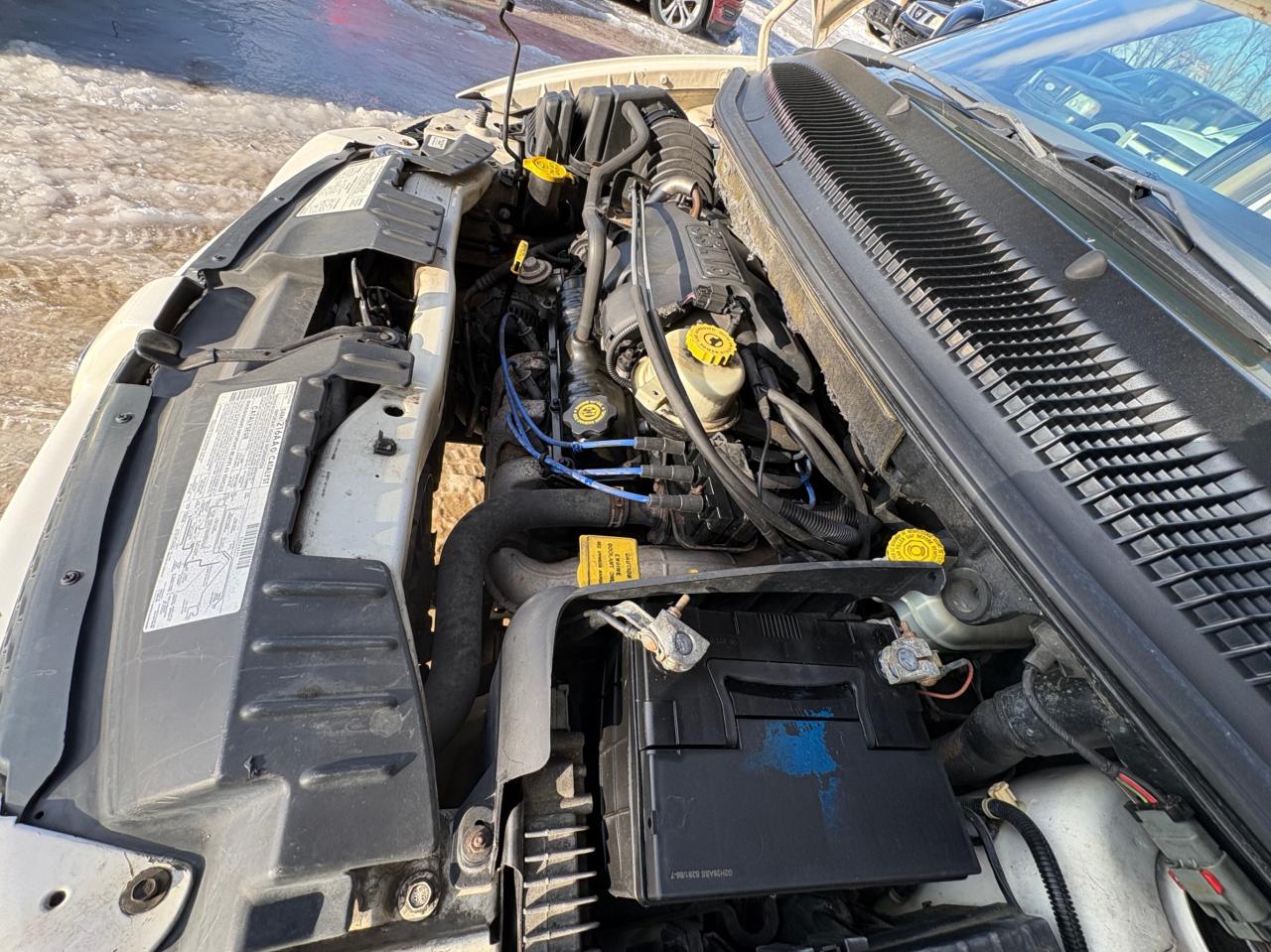 2001 Dodge CARA Grand Caravan Sport 119" Long Wheel Base, No Rust, Safety Ready with 1 year Warranty Photo