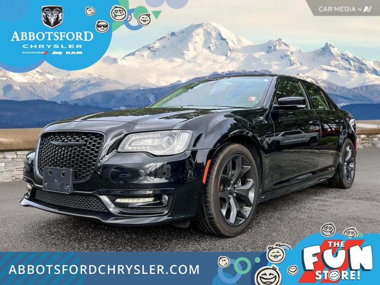 Used 2022 Chrysler 300 Touring L  - Leather Seats -  Heated Seats - $113.17 /Wk for sale in Abbotsford, BC