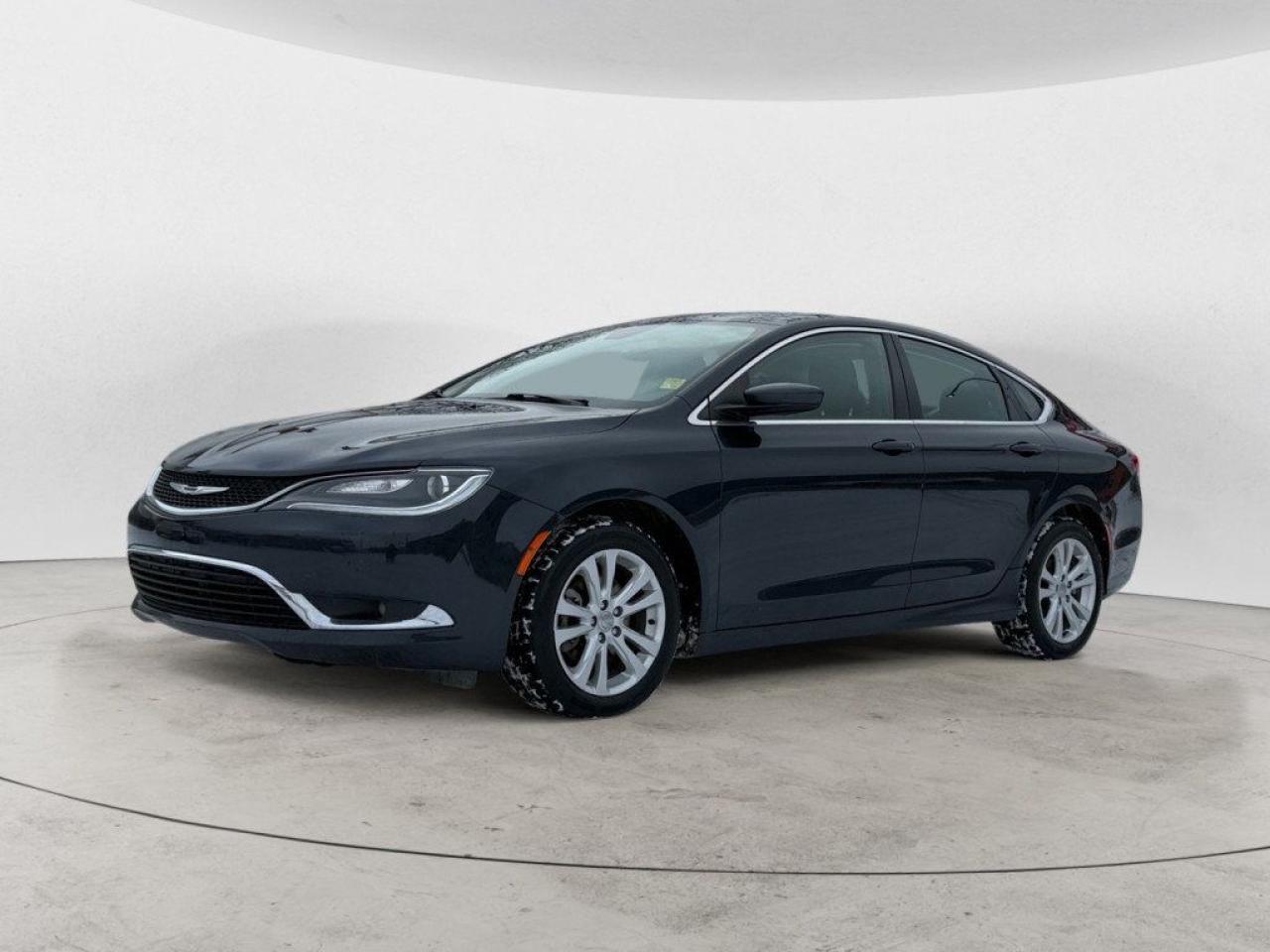 Used 2016 Chrysler 200 Limited FWD *ZERO ACCIDENTS* *LOW MILEAGE* *LOCAL* for sale in Winnipeg, MB