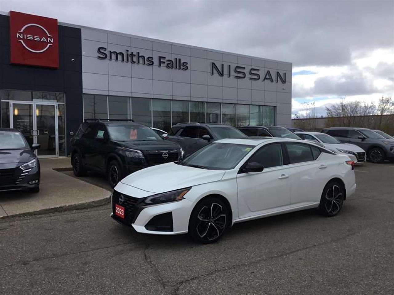 Used 2023 Nissan Altima Sedan 2.5 SR CVT for sale in Smiths Falls, ON