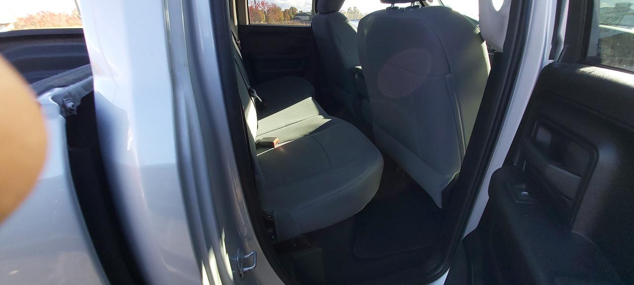2015 RAM 1500 ST  2WD  "VERY VERY NICE TRUCK" - Photo #6