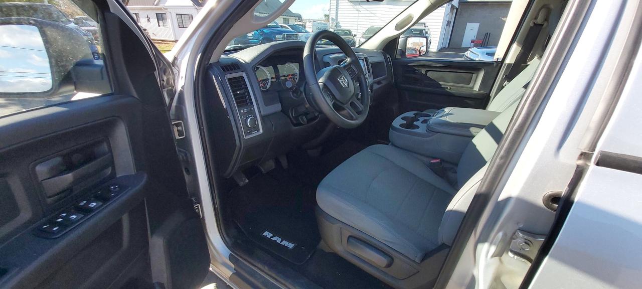 2015 RAM 1500 ST  2WD  "VERY VERY NICE TRUCK" - Photo #10