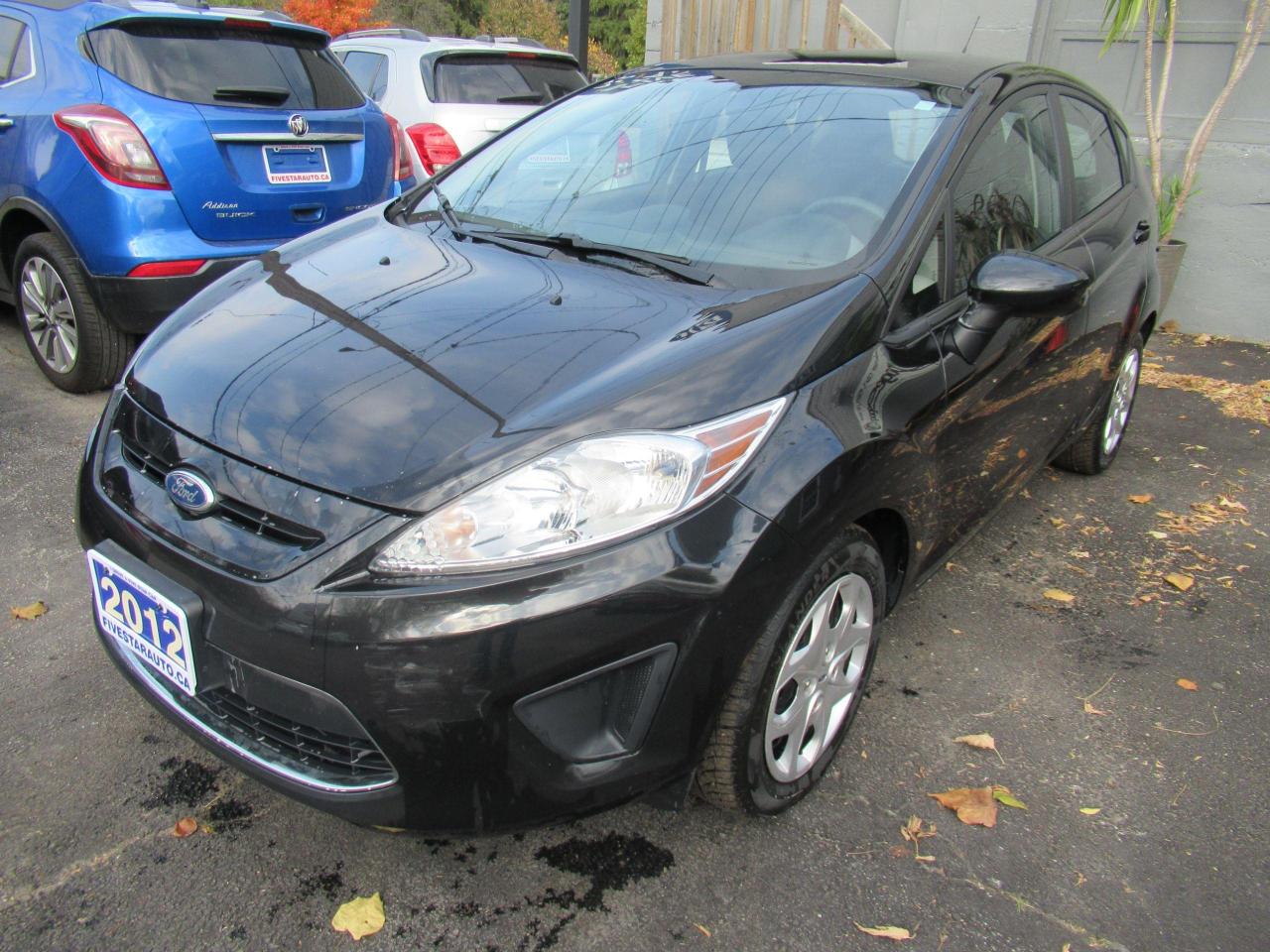 Used 2012 Ford Fiesta SE for sale in Brantford, ON