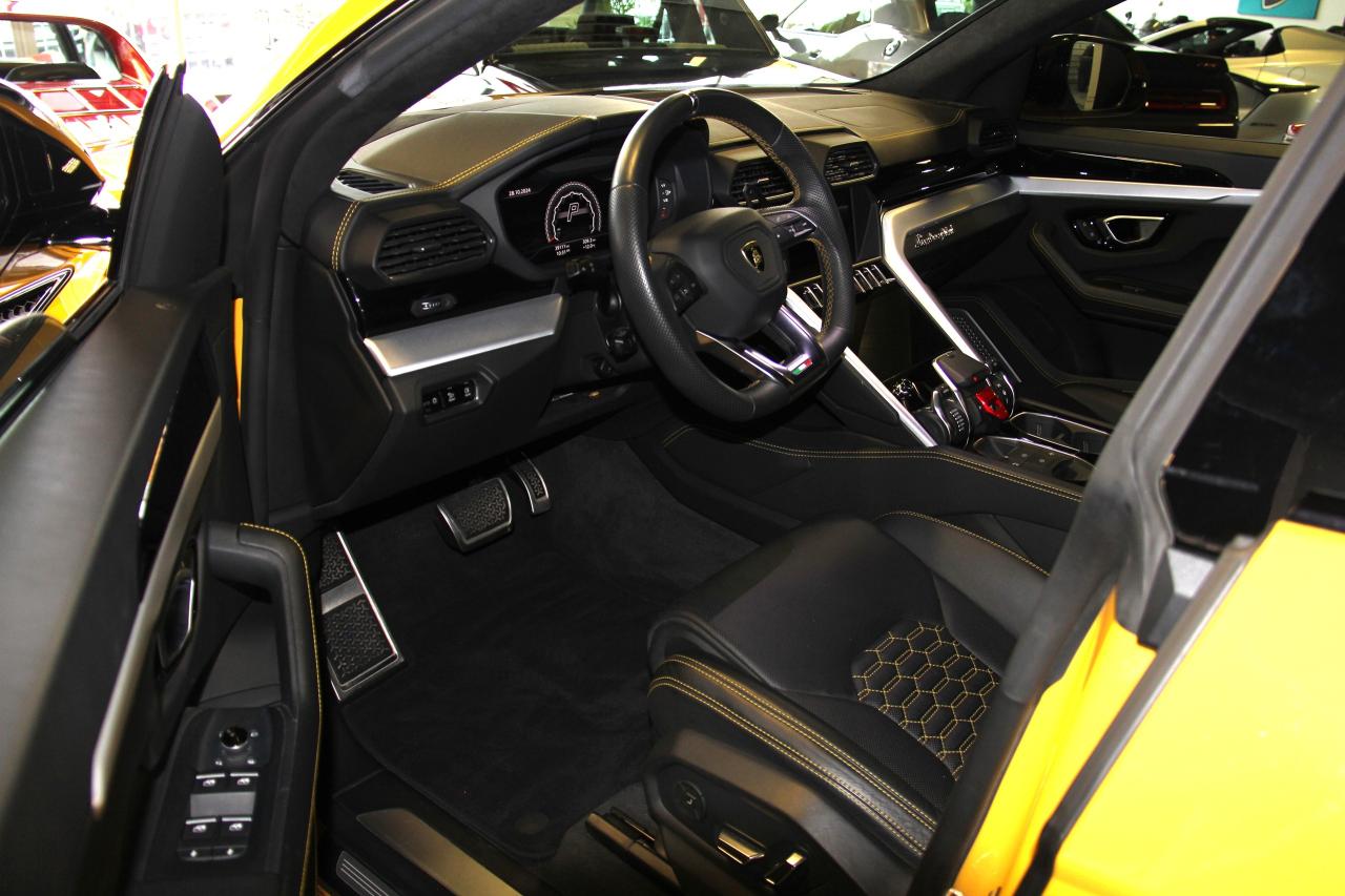 2019 Lamborghini Urus ZR PERFORMANCE PACKAGE - Photo #9