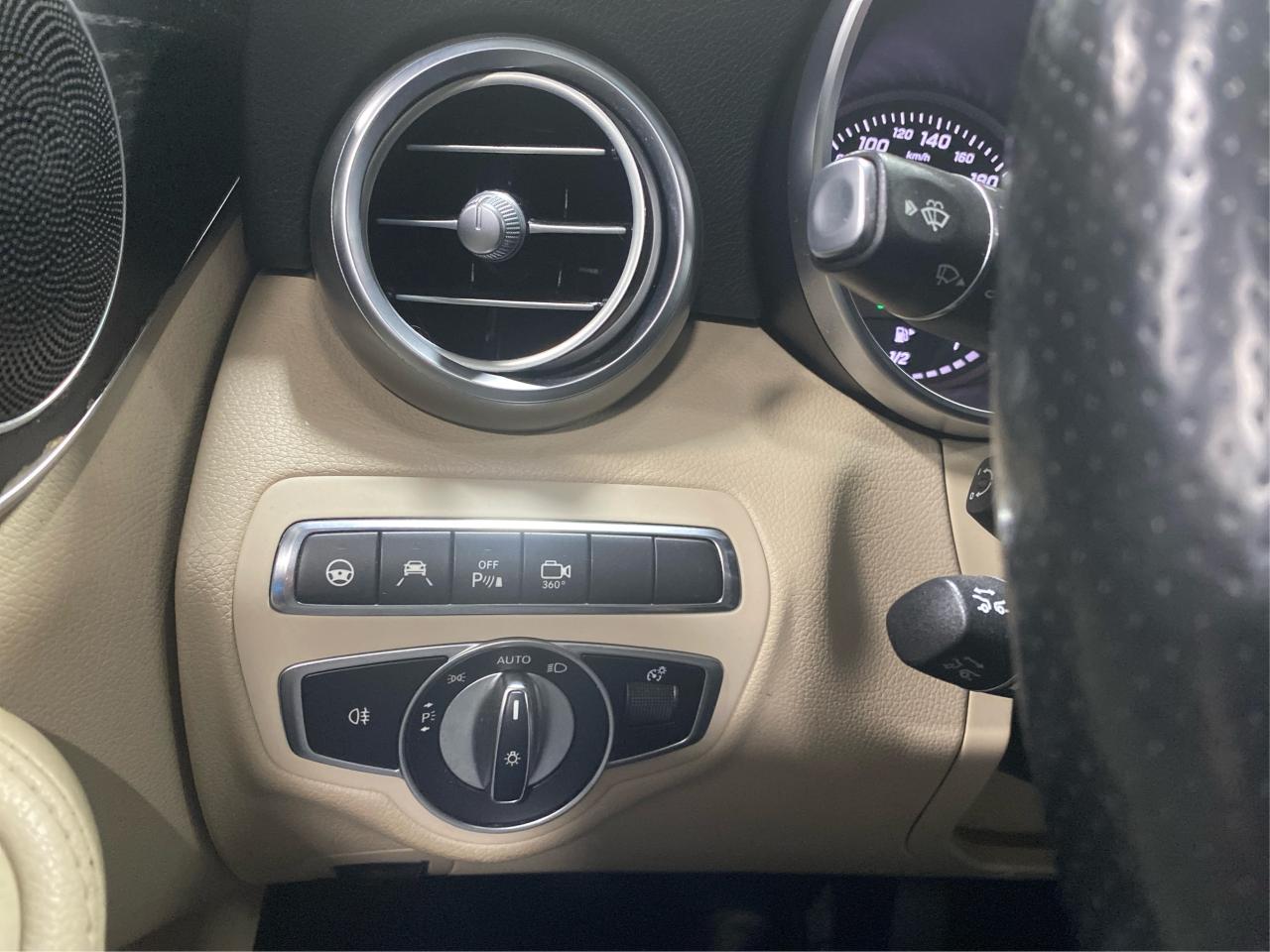 2018 Mercedes-Benz C-Class C 300 Photo