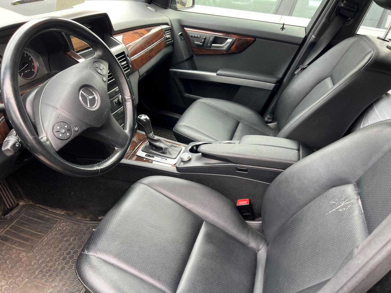 2011 Mercedes-Benz GLK-Class  - Photo #3