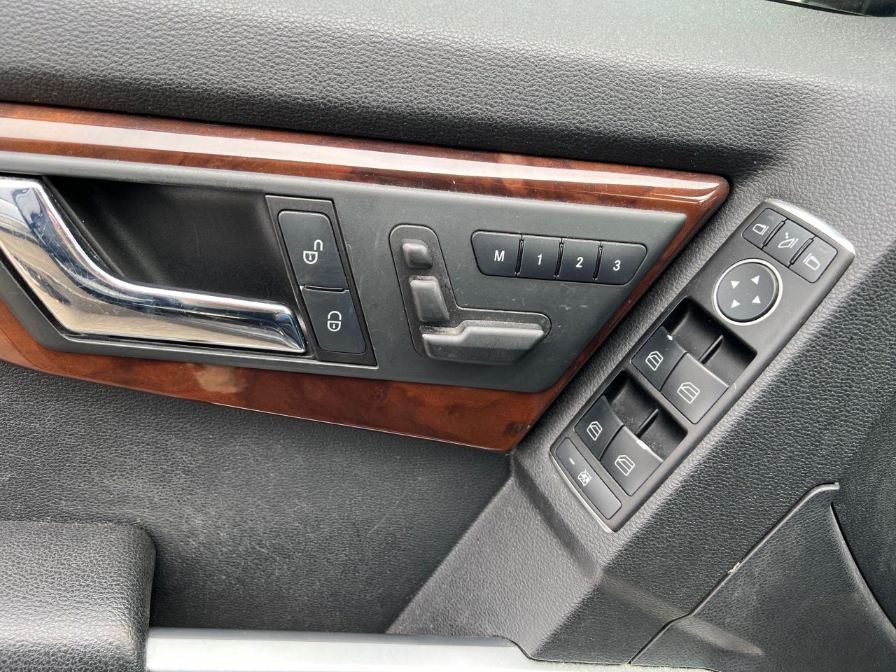 2011 Mercedes-Benz GLK-Class  - Photo #4