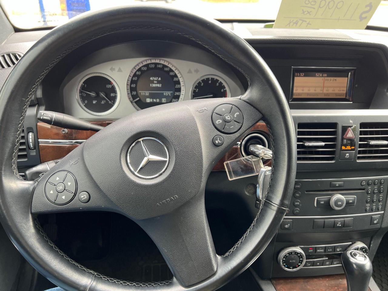 2011 Mercedes-Benz GLK-Class  - Photo #7