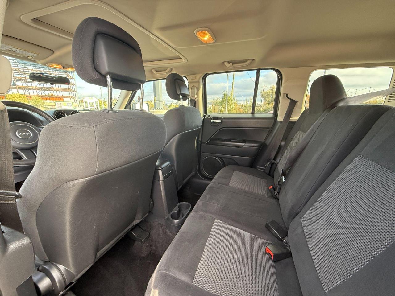 2011 Jeep Patriot North*SUNROOF* - Photo #11