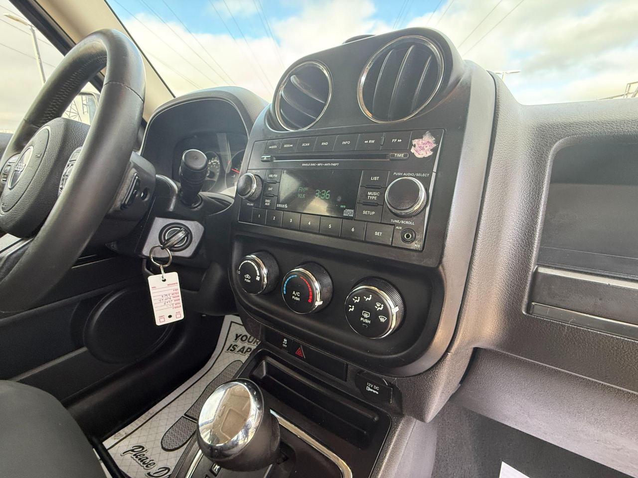 2011 Jeep Patriot North*SUNROOF* - Photo #17