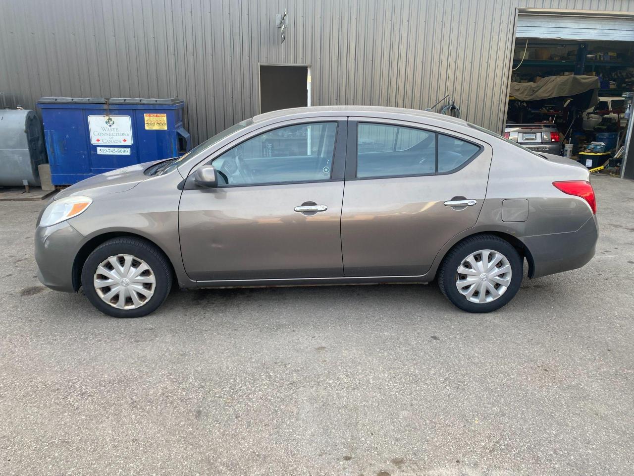 Used 2012 Nissan Versa Base for sale in Waterloo, ON