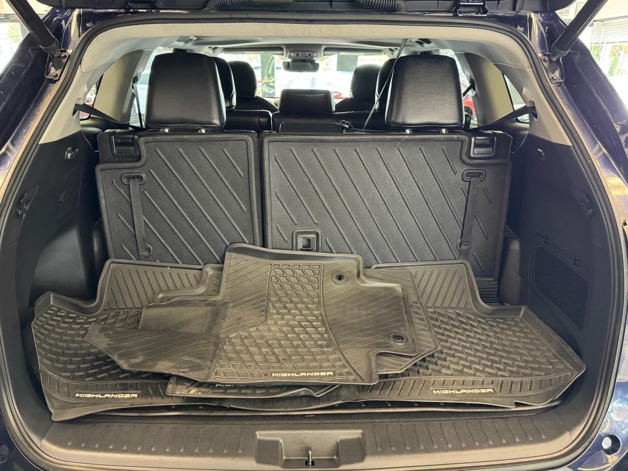 2021 Toyota Highlander XLE AWD 8 Passenger+Leather+Roof+CLEAN CARFAX Photo91