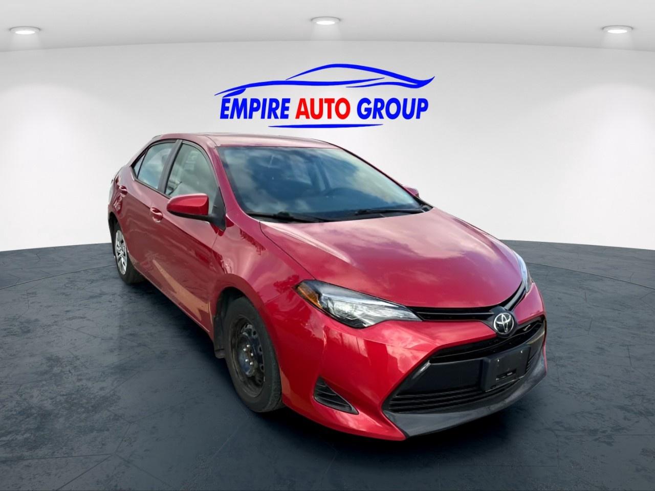 2019 Toyota Corolla SE CVT Photo2