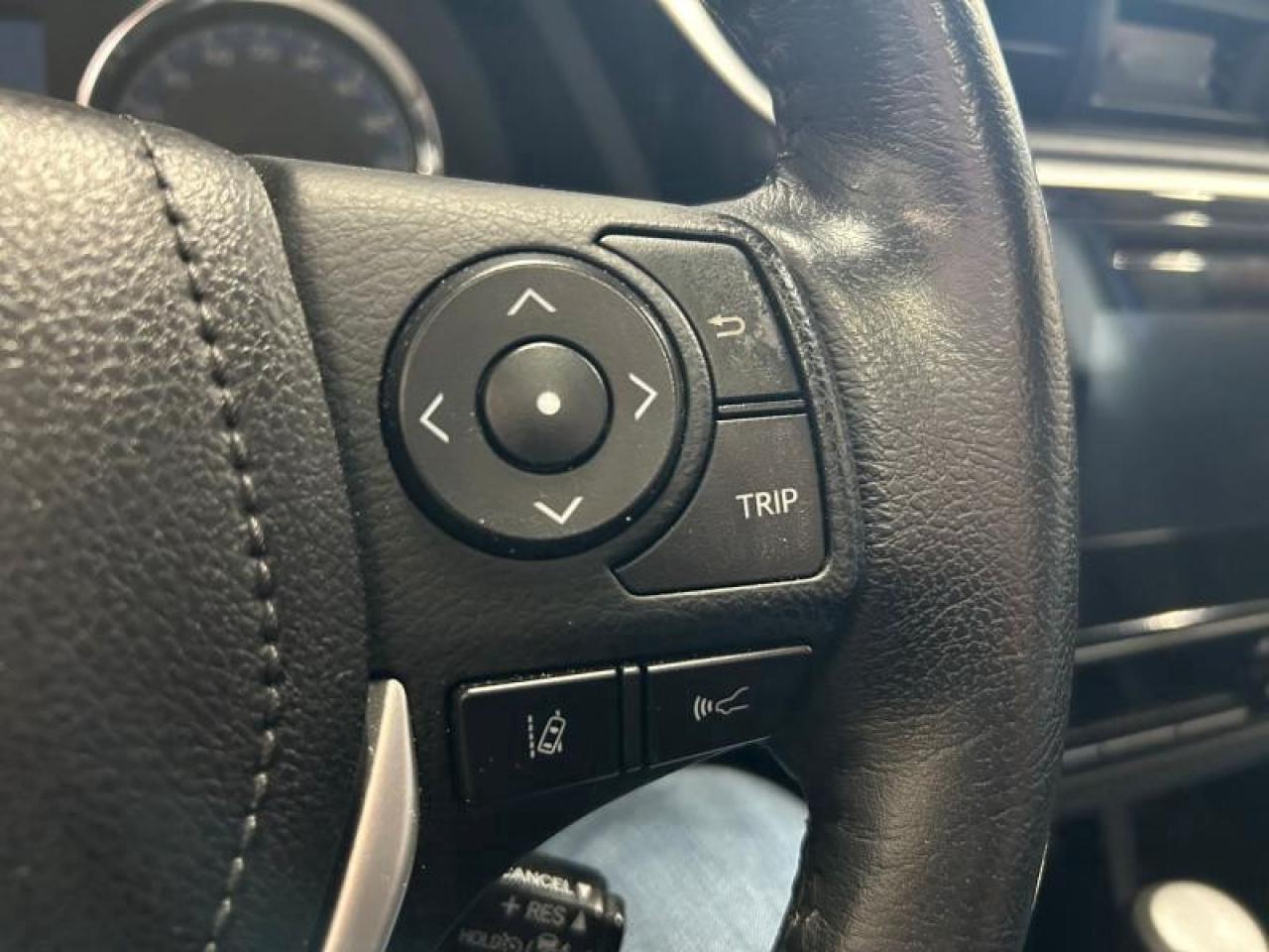 2019 Toyota Corolla SE CVT Photo