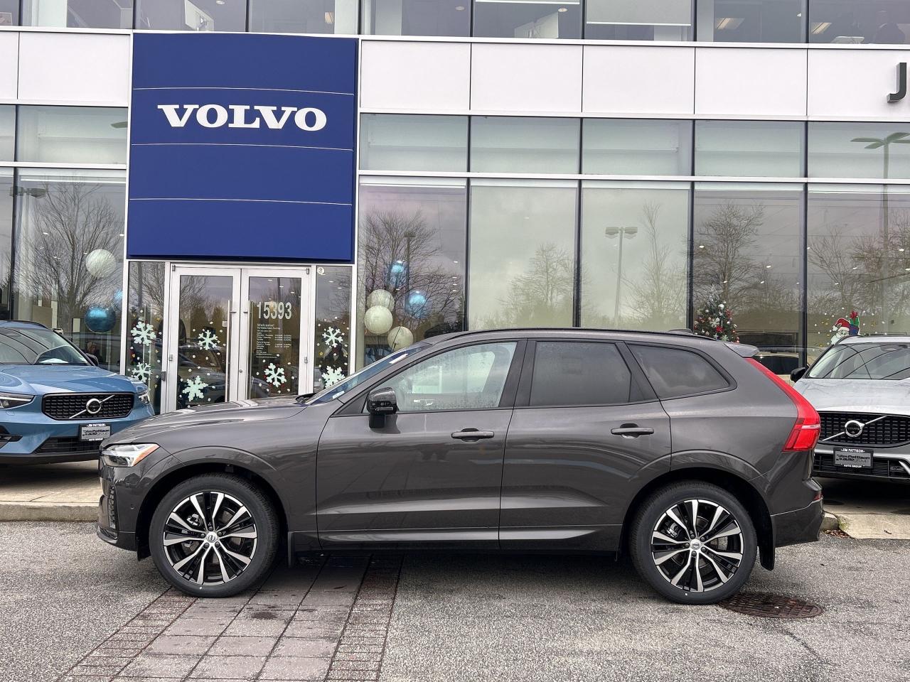 New 2025 Volvo XC60 B5 AWD Plus Dark Theme for sale in Surrey, BC