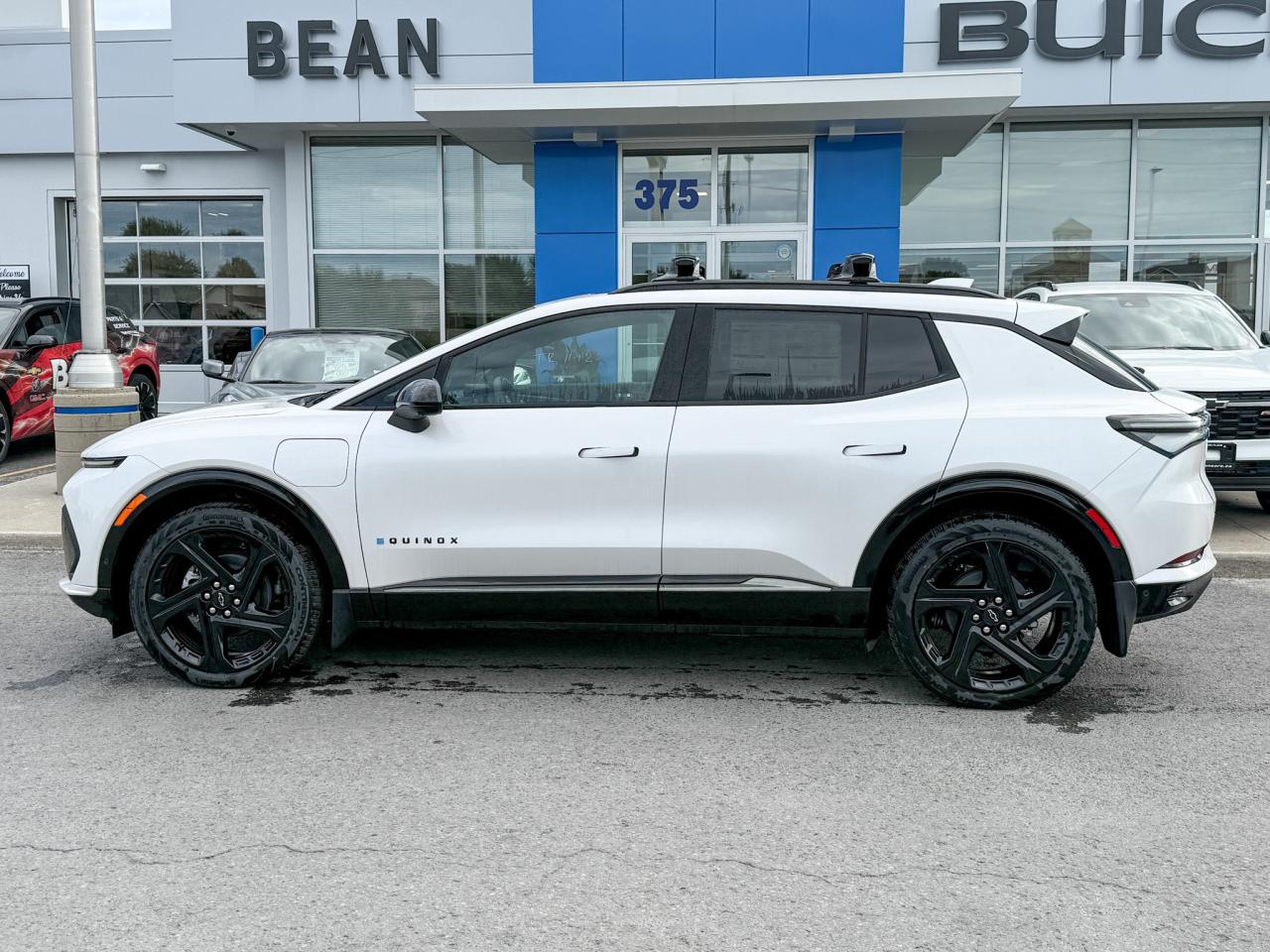 2025 Chevrolet Equinox EV RS FULLY ELECTRIC WITH REMOTE START/ENTRY, SUNROOF, HEATED SEATS, HEATED STEERING WHEEL, VENTILATED SEATS, POWER LIFTGATE, HD SURROUND VISION Photo