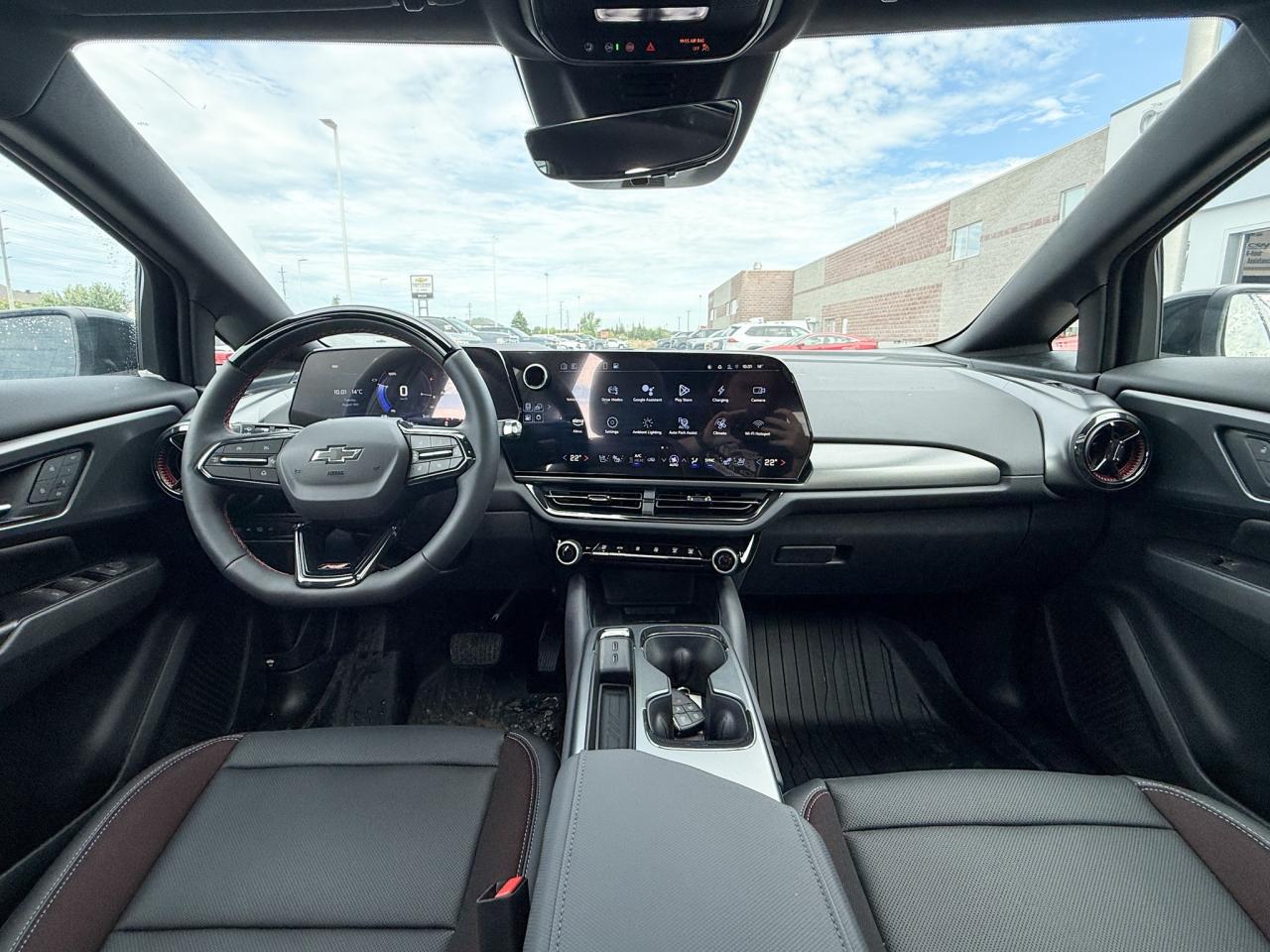 2025 Chevrolet Equinox EV RS FULLY ELECTRIC WITH REMOTE START/ENTRY, SUNROOF, HEATED SEATS, HEATED STEERING WHEEL, VENTILATED SEATS, POWER LIFTGATE, HD SURROUND VISION Photo