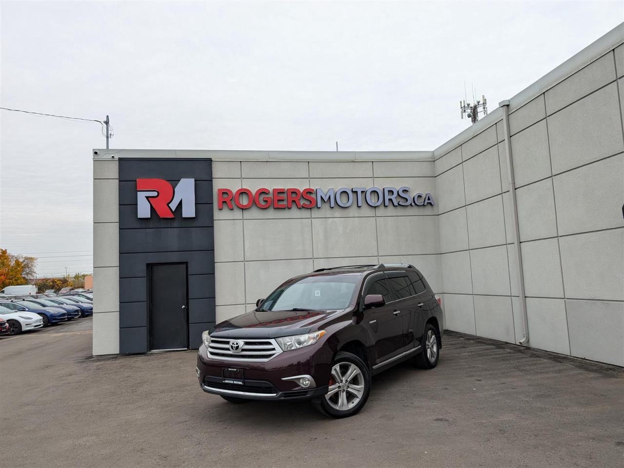 Used 2012 Toyota Highlander LTD 4WD - NAVI - 6 PASS - SUNROOF - LEATHER for sale in Oakville, ON