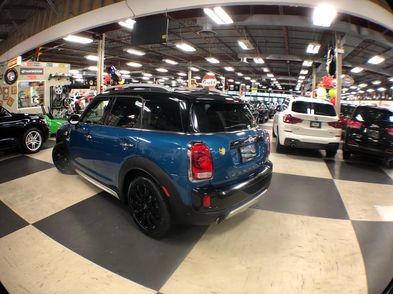 2018 MINI Cooper Countryman Cooper S E ALL4 LEATHER PANO/ROOF NAVI REAR CAMERA Photo4
