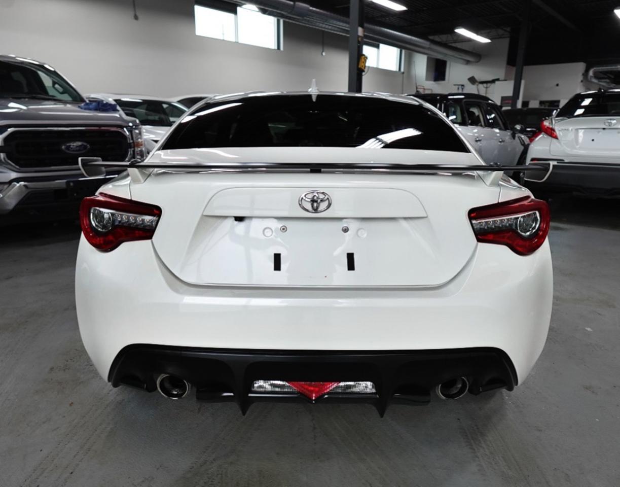 2020 Toyota 86 GT MODEL,4 NEW TIRES ON IT,CARBON FIBER,MUST SEE Photo4