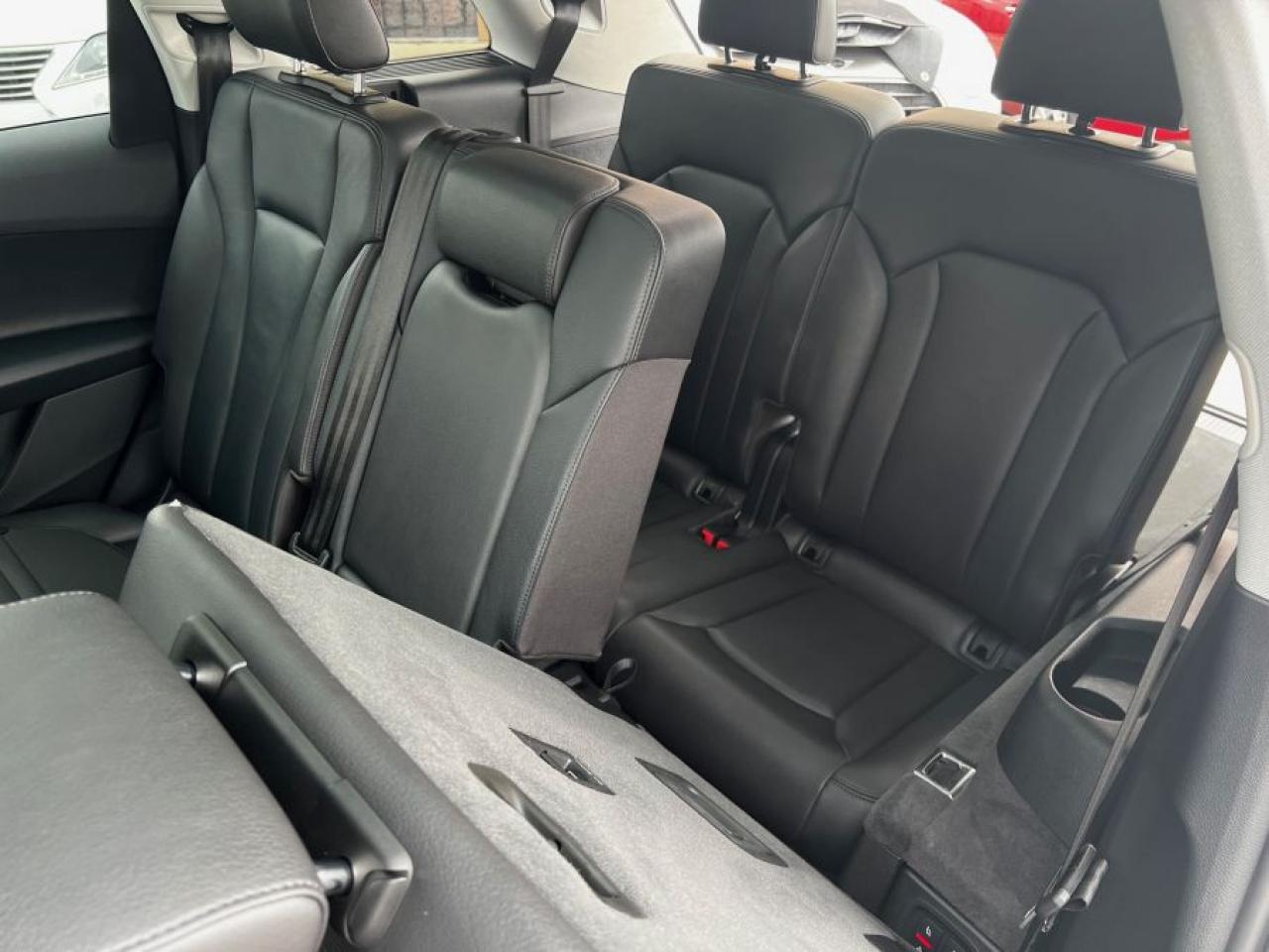 2019 Audi Q7 KOMFORT 7-PASSENGER - Photo #19