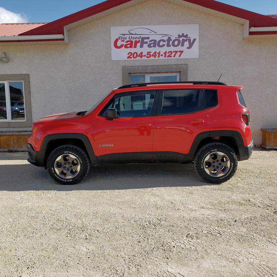 Used 2016 Jeep Renegade 4WD Sport 87,228 km, Local, No Accidents for sale in Oakbank, MB