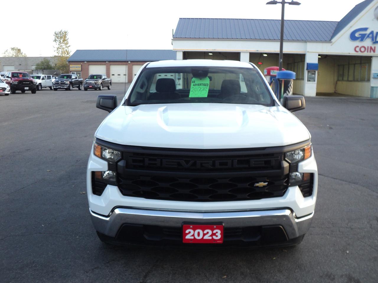2023 Chevrolet Silverado 1500 WT RegCab 2WD 5.3L8cylGas 8ftBox BackUpCam - Photo #3