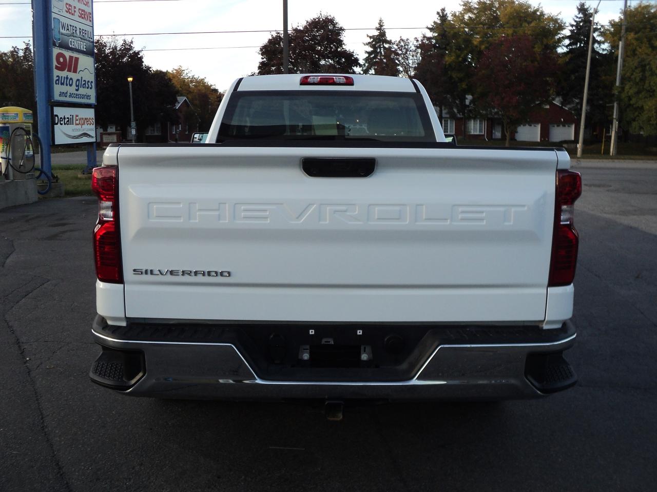 2023 Chevrolet Silverado 1500 WT RegCab 2WD 5.3L8cylGas 8ftBox BackUpCam - Photo #9
