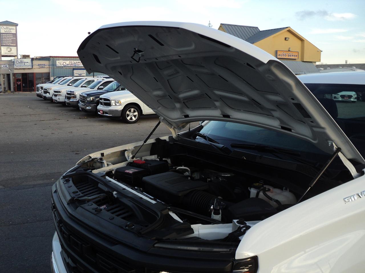 2023 Chevrolet Silverado 1500 WT RegCab 2WD 5.3L8cylGas 8ftBox BackUpCam - Photo #31