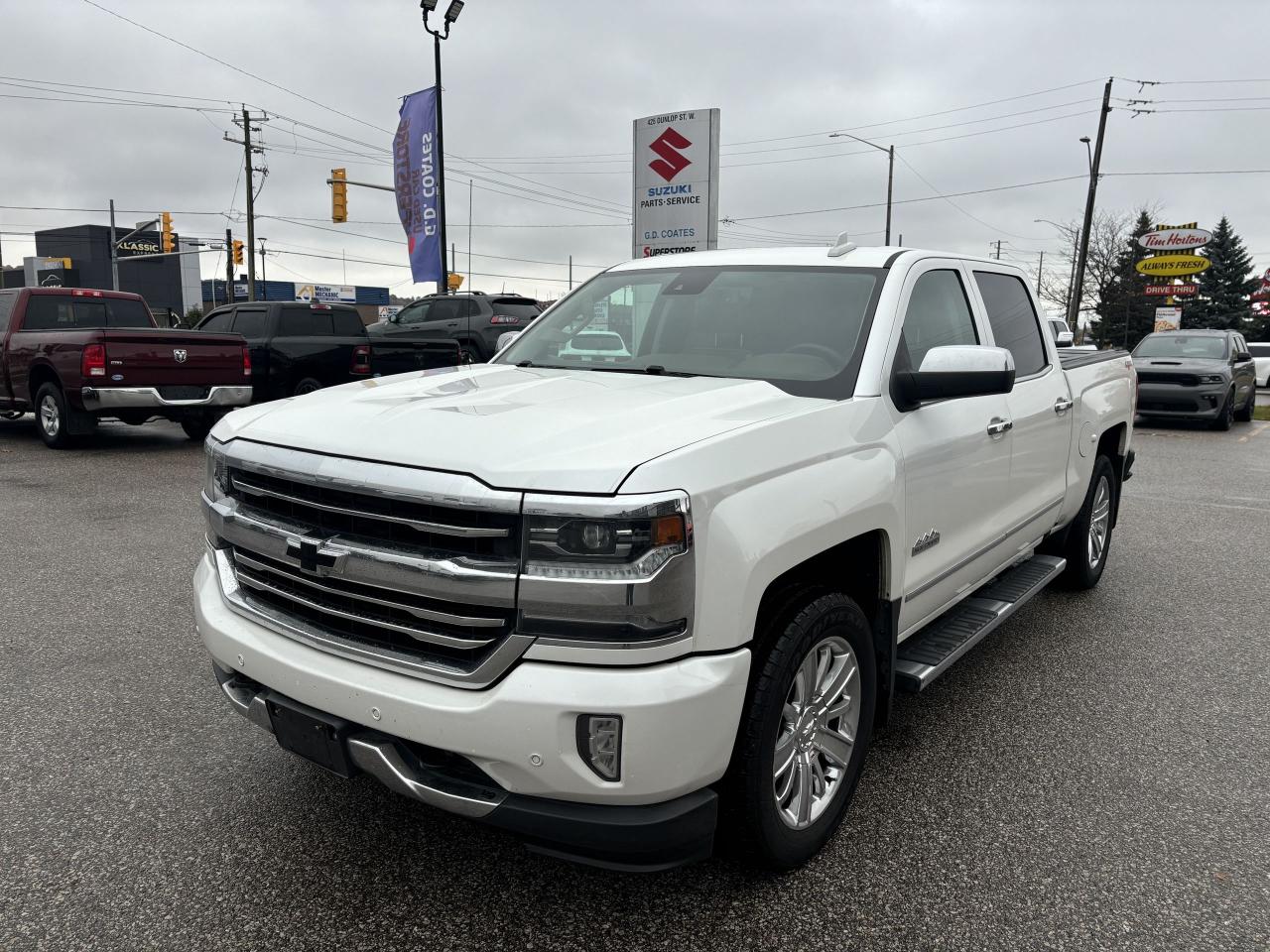 Used 2017 Chevrolet Silverado 1500 High Country Crew Cab 4x4 ~Nav ~Cam ~Leather ~Roof for sale in Barrie, ON